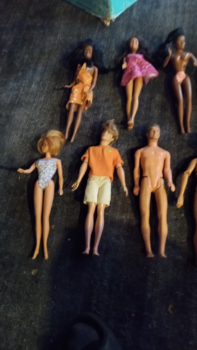 Barbie and Ken, dolls image indicator(3)