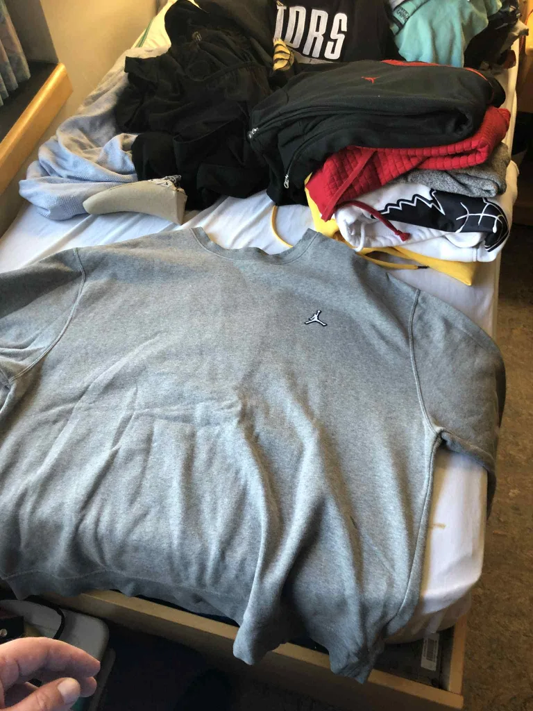 Jordan Grey Sweatshirt - Size XL thumbnail