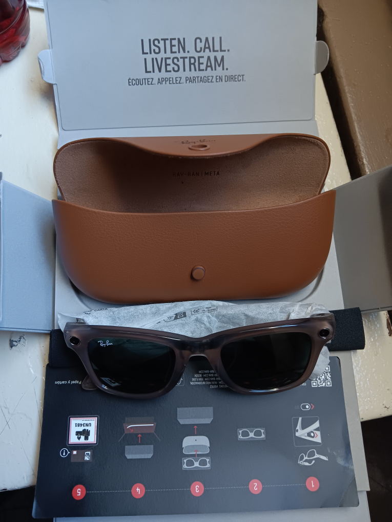 Ray-Ban Meta Smart Glasses