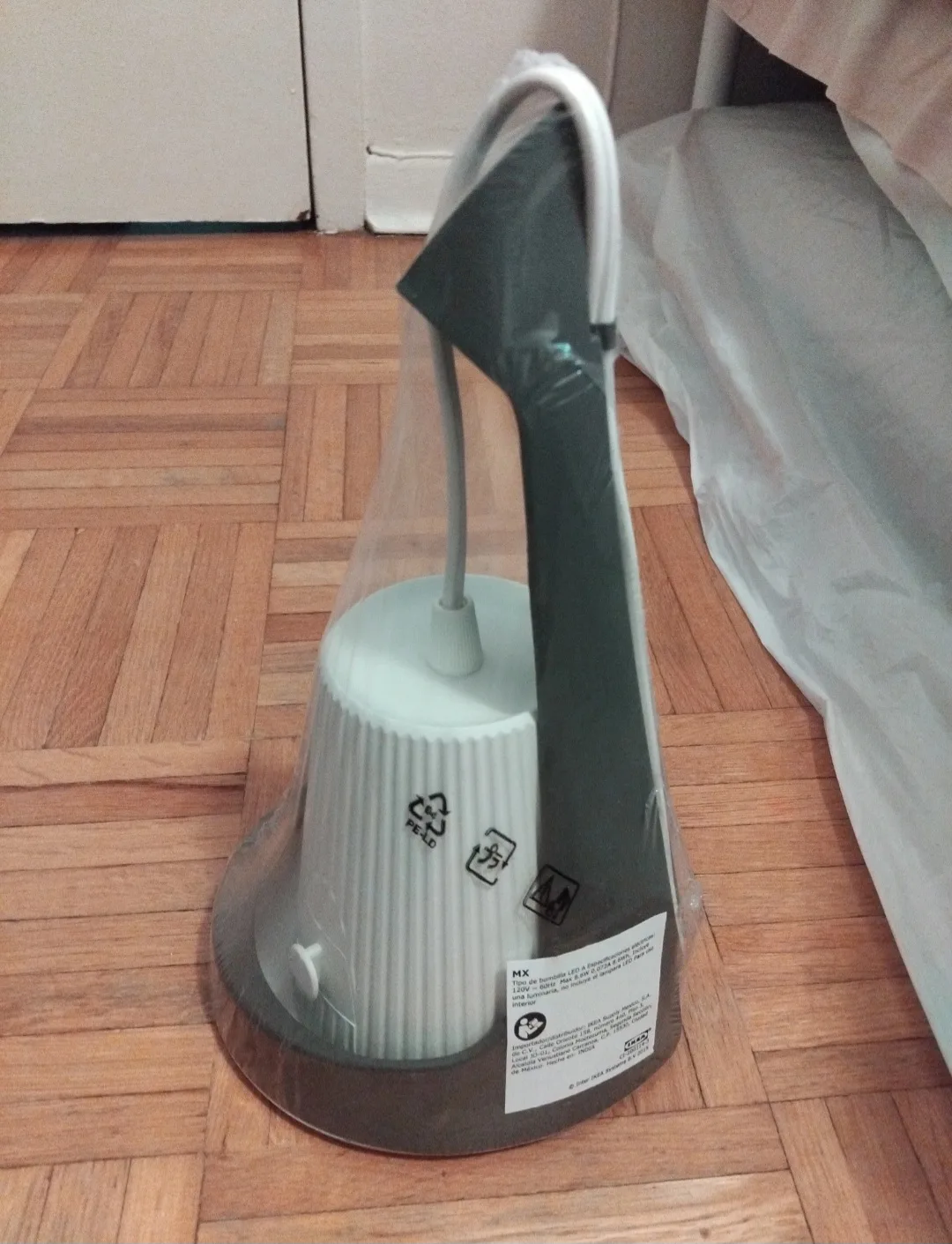 Ikea New Desk Lamp image indicator(3)