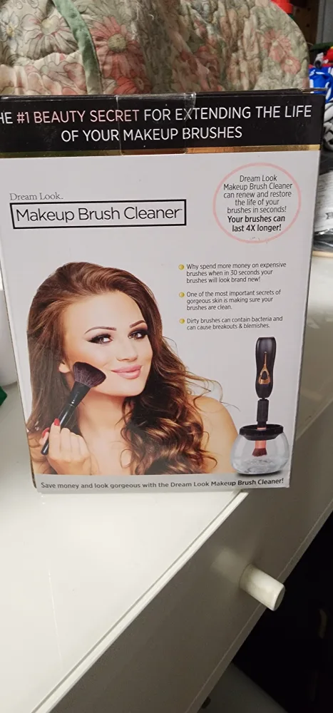 Dream Look Makeup Brush Cleaner thumbnail
