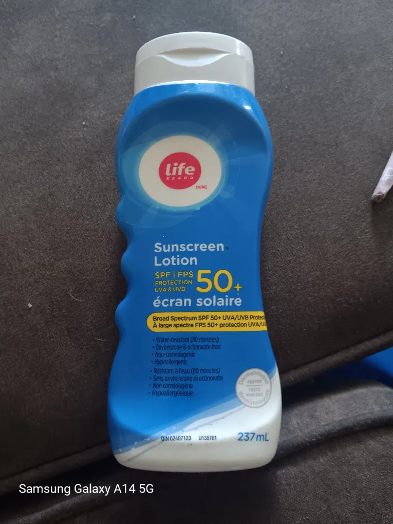 Life Brand SPF 50+ Sunscreen Lotion 237ml thumbnail
