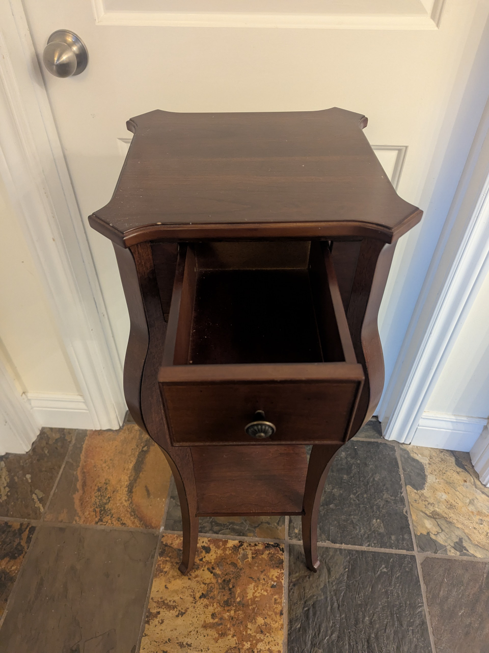 Bombay & Co. Accent Table - photo 2