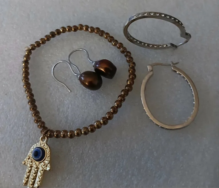 Jewelry Set: Bracelet & Earrings thumbnail