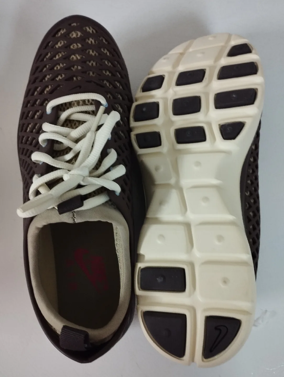 New Nike Women Rejuven8 Air size 8 image indicator(2)