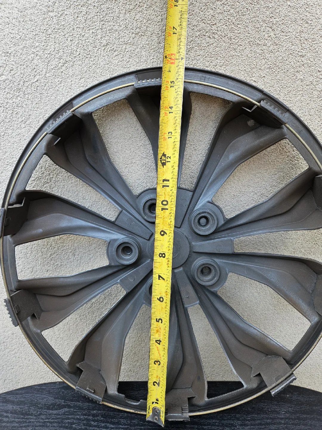 Dialyn Wheel Cover, 15 inch image indicator(3)