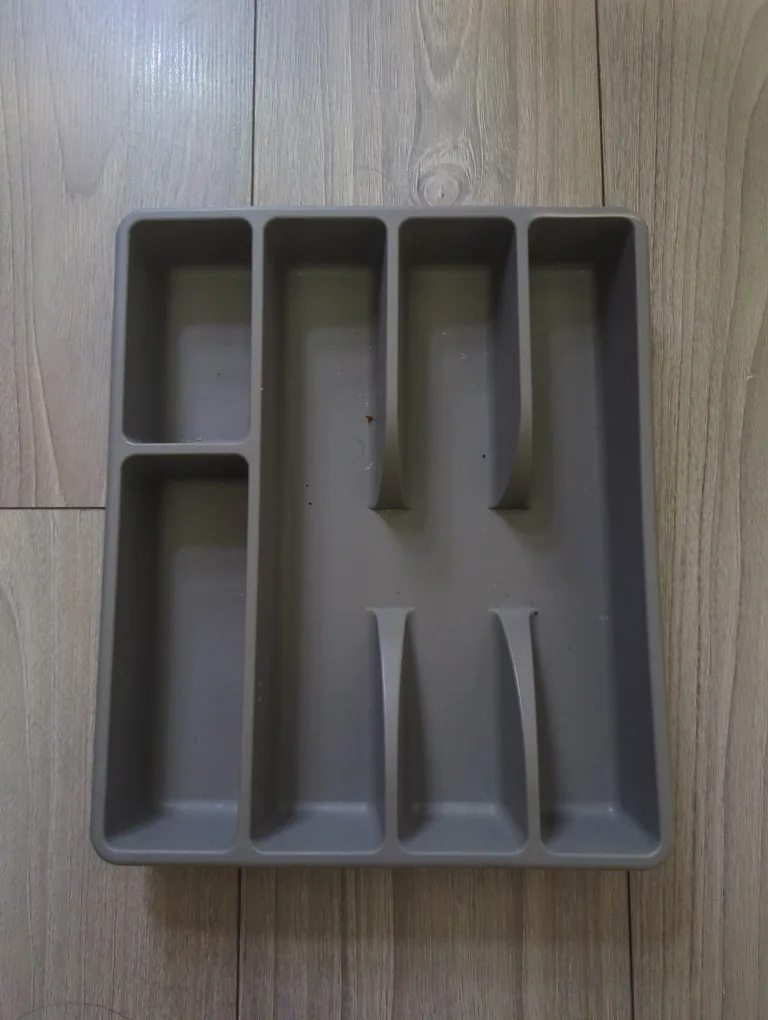 Grey Cutlery Tray 🥕 thumbnail