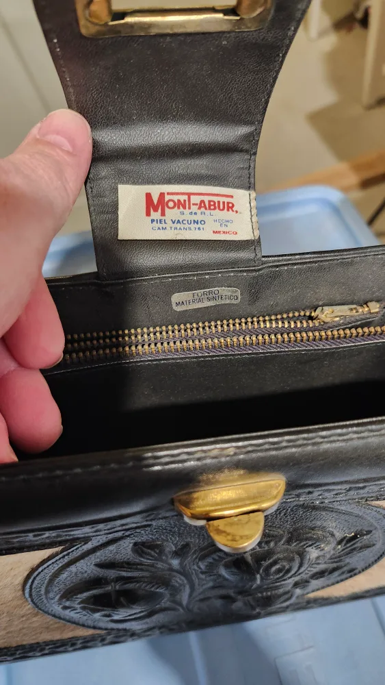 Mont-Abur Black Leather Floral Purse image indicator(2)