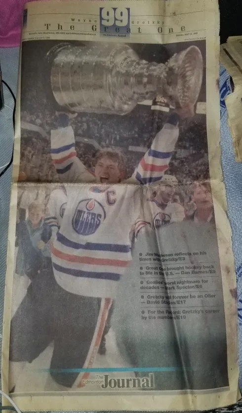 Wayne Gretzky 'The Great One' Edmonton Journal Newspaper thumbnail
