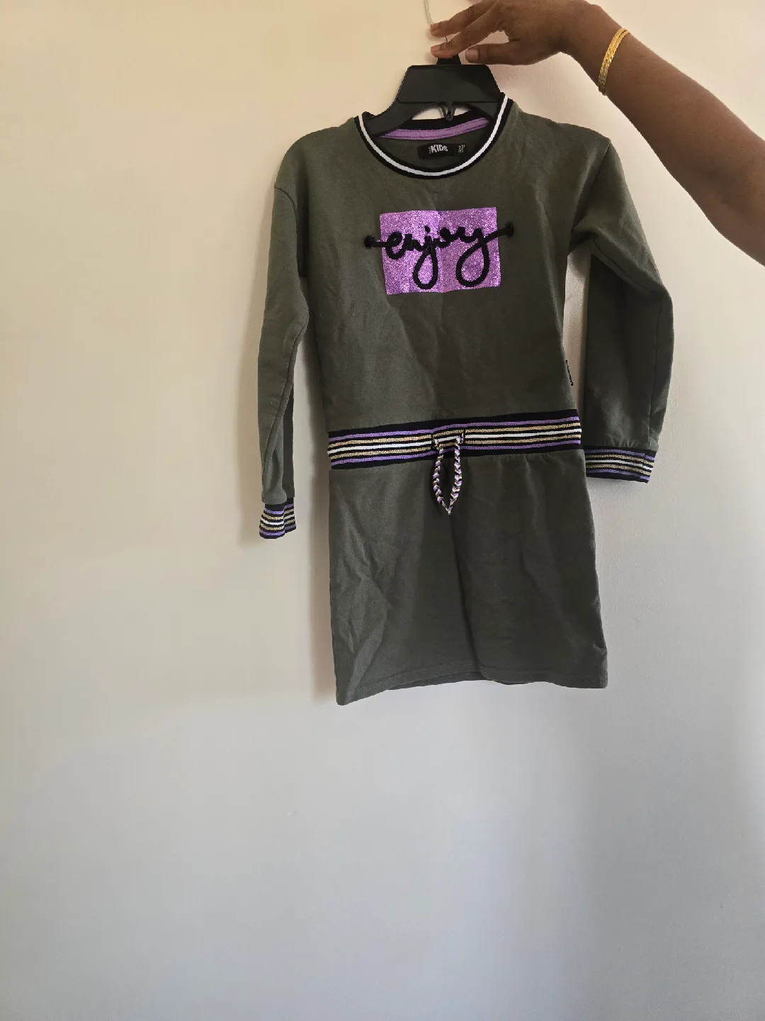 clothes thumbnail