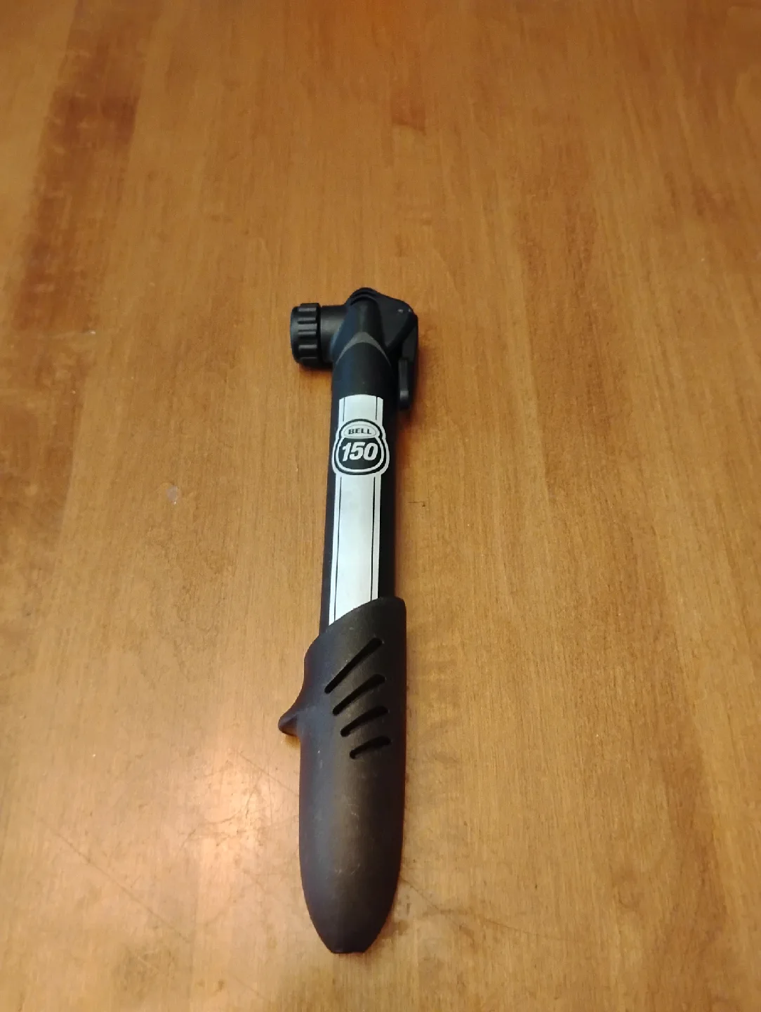 Bell 150 Bike Pump - Portable & Reliable thumbnail