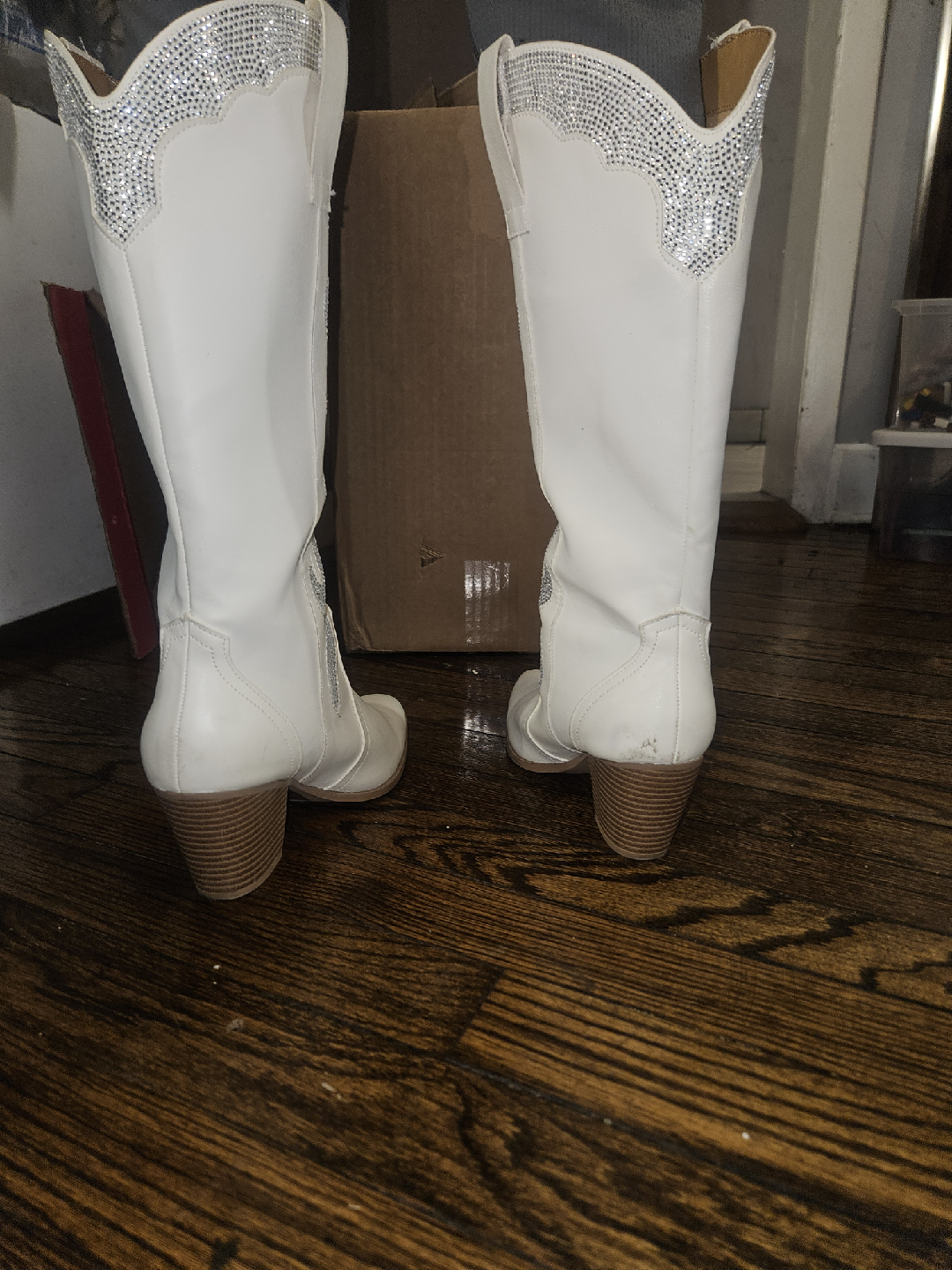 White Cowboy Boots - Size US 7 / EUR 38 - photo 3