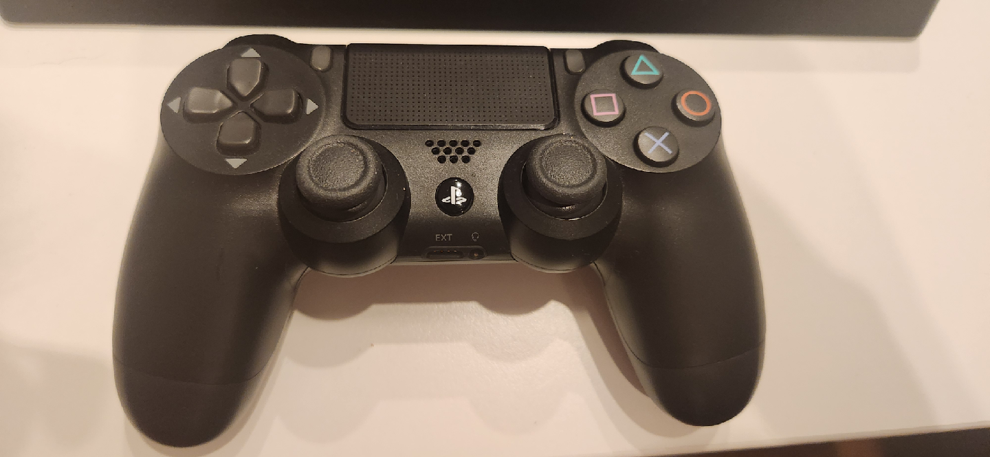 PlayStation 4 Pro with FIFA 20 - photo 3