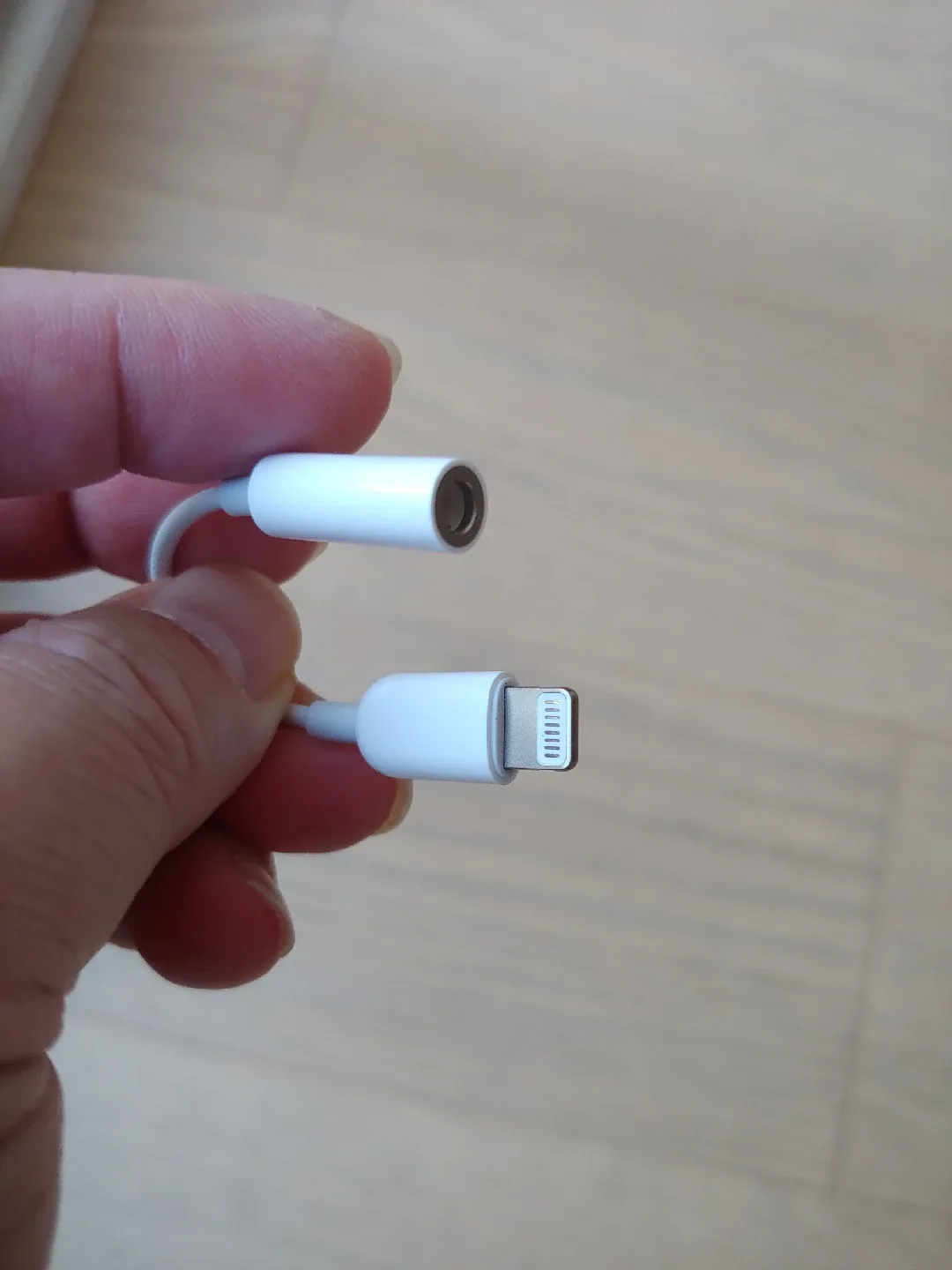 Audio connector for iPhone image indicator(2)