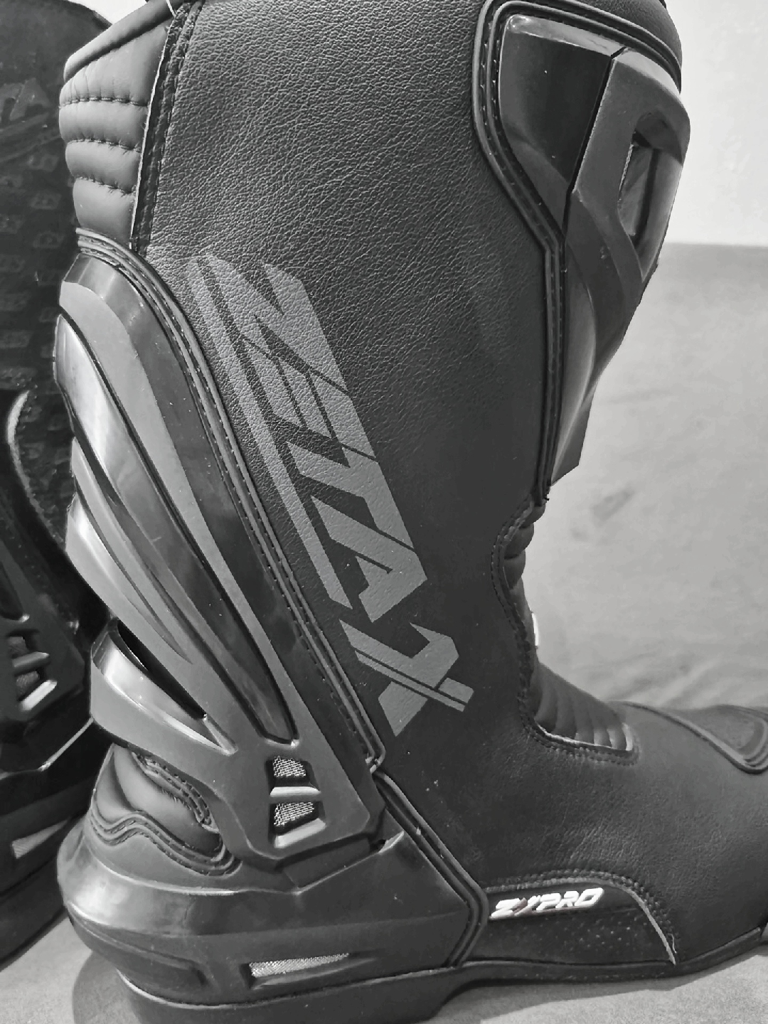 Zeta Z-Pro Motorcycle Riding Boots - photo 2