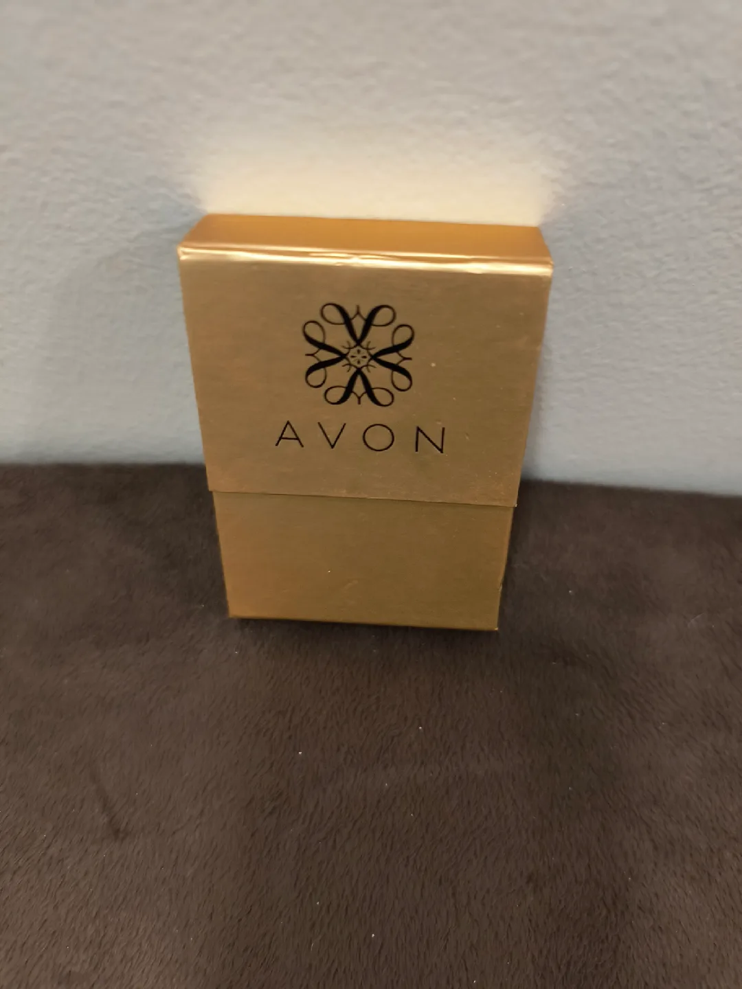 Avon Square Frontal Necklace in Box image indicator(2)