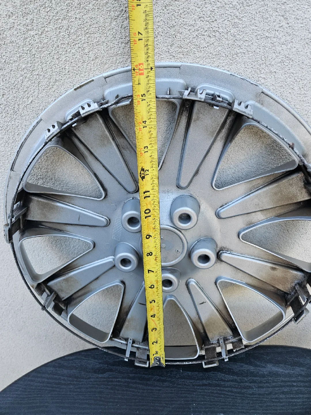 Toyota Wheel Cover - 15 inch( Inside) image indicator(4)