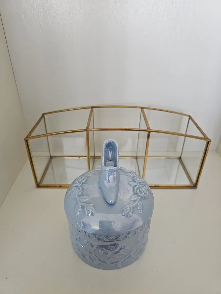 Gold Makeup Organizer & Blue Shoe Jewelry Box image indicator(4)