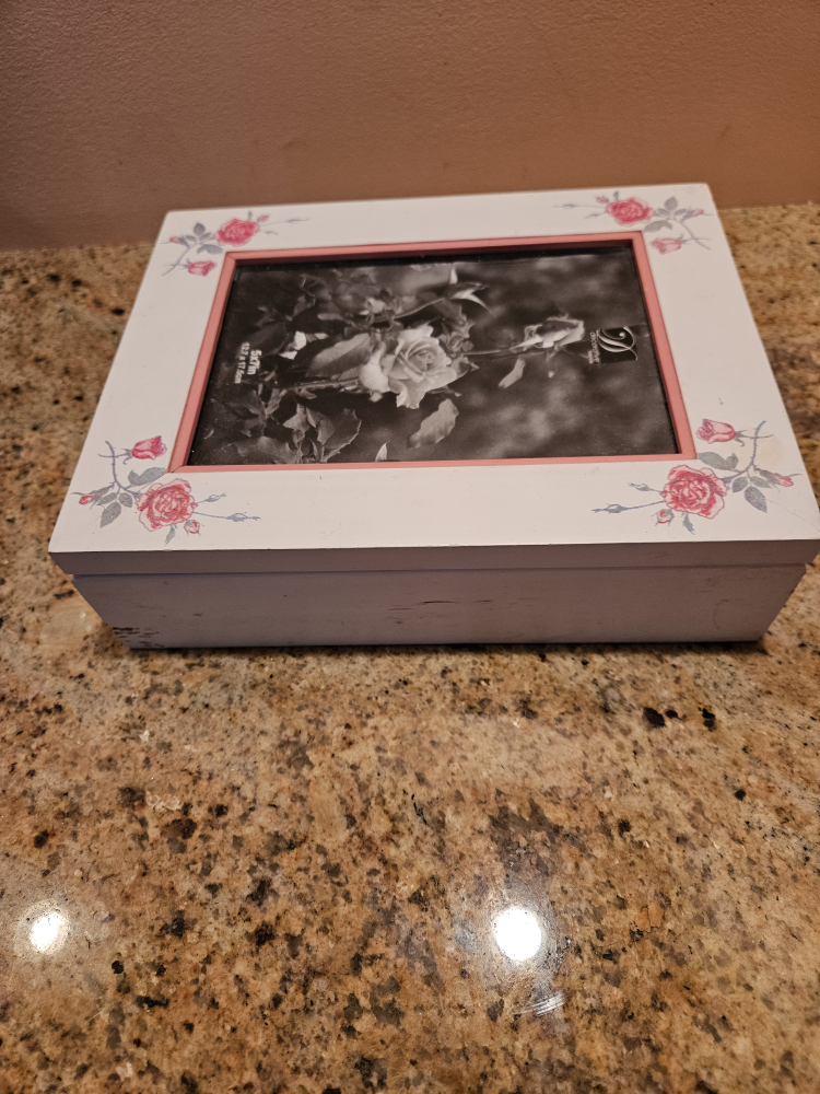 Decorative Shadowbox & Picture Frames - photo 2