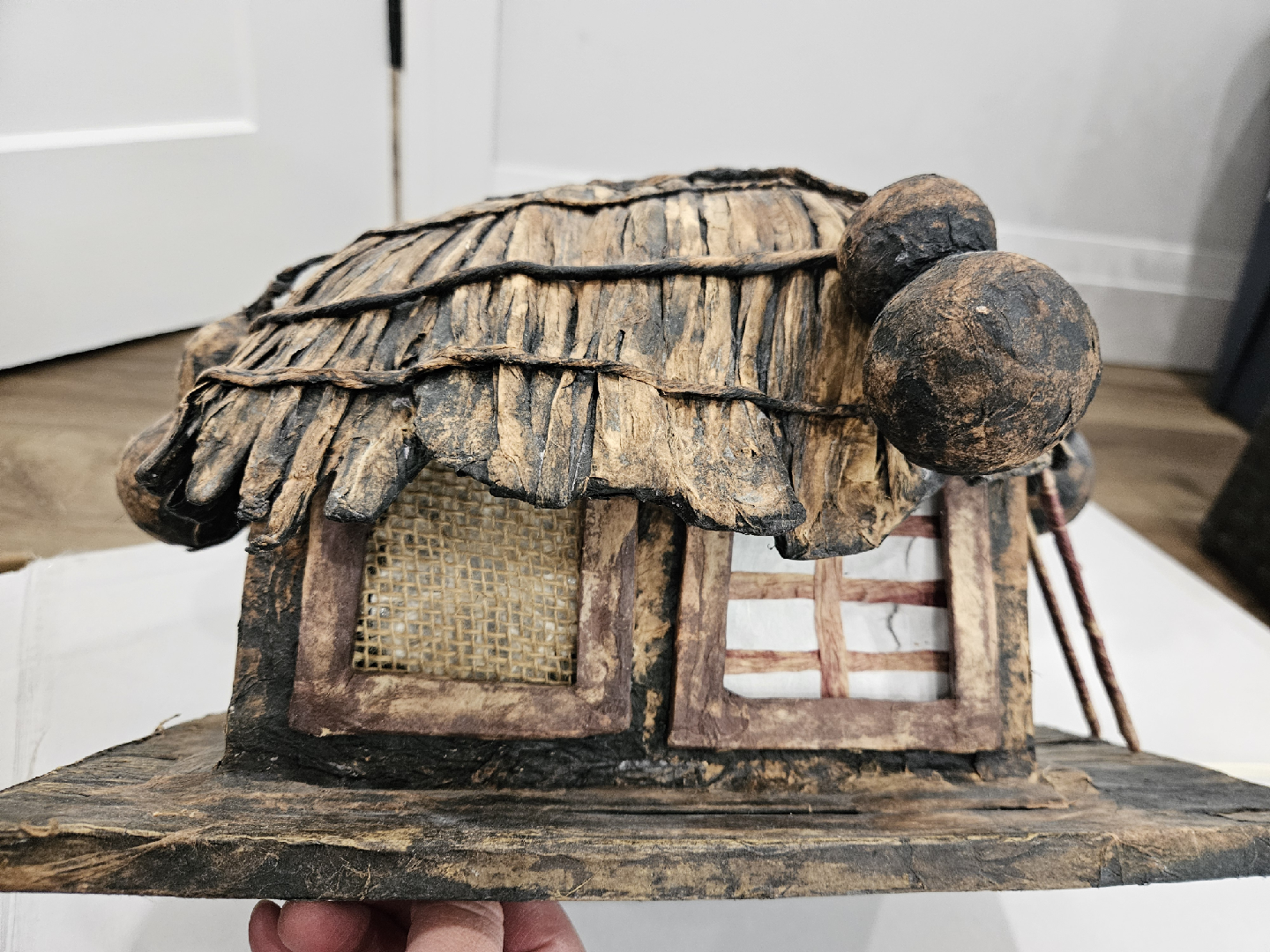 Rustic Thatched Roof Hut Lamp