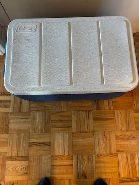 GUC COLEMAN BLUE COOLER Approx 48 Quart image indicator(4)