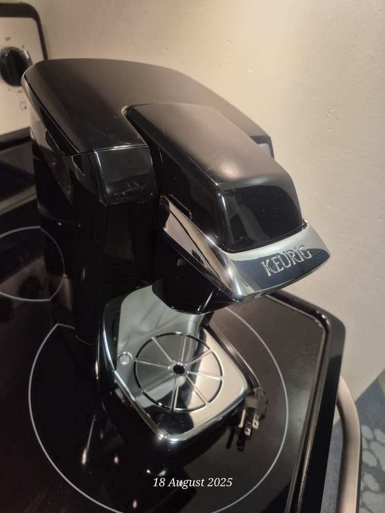 Keurig Single Serve Coffee Maker - Black