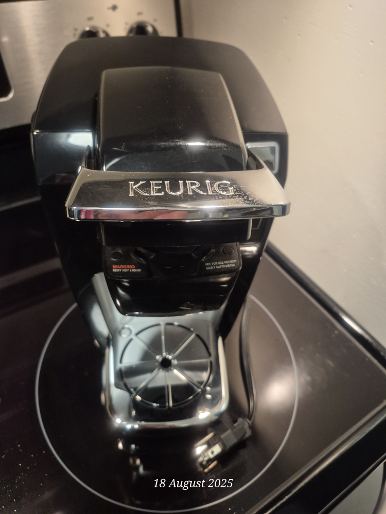 Keurig Single Serve Coffee Maker - Black - photo 3