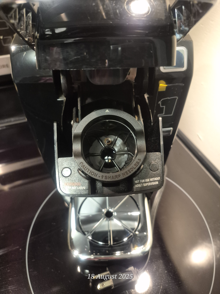 Keurig Single Serve Coffee Maker - Black - photo 4