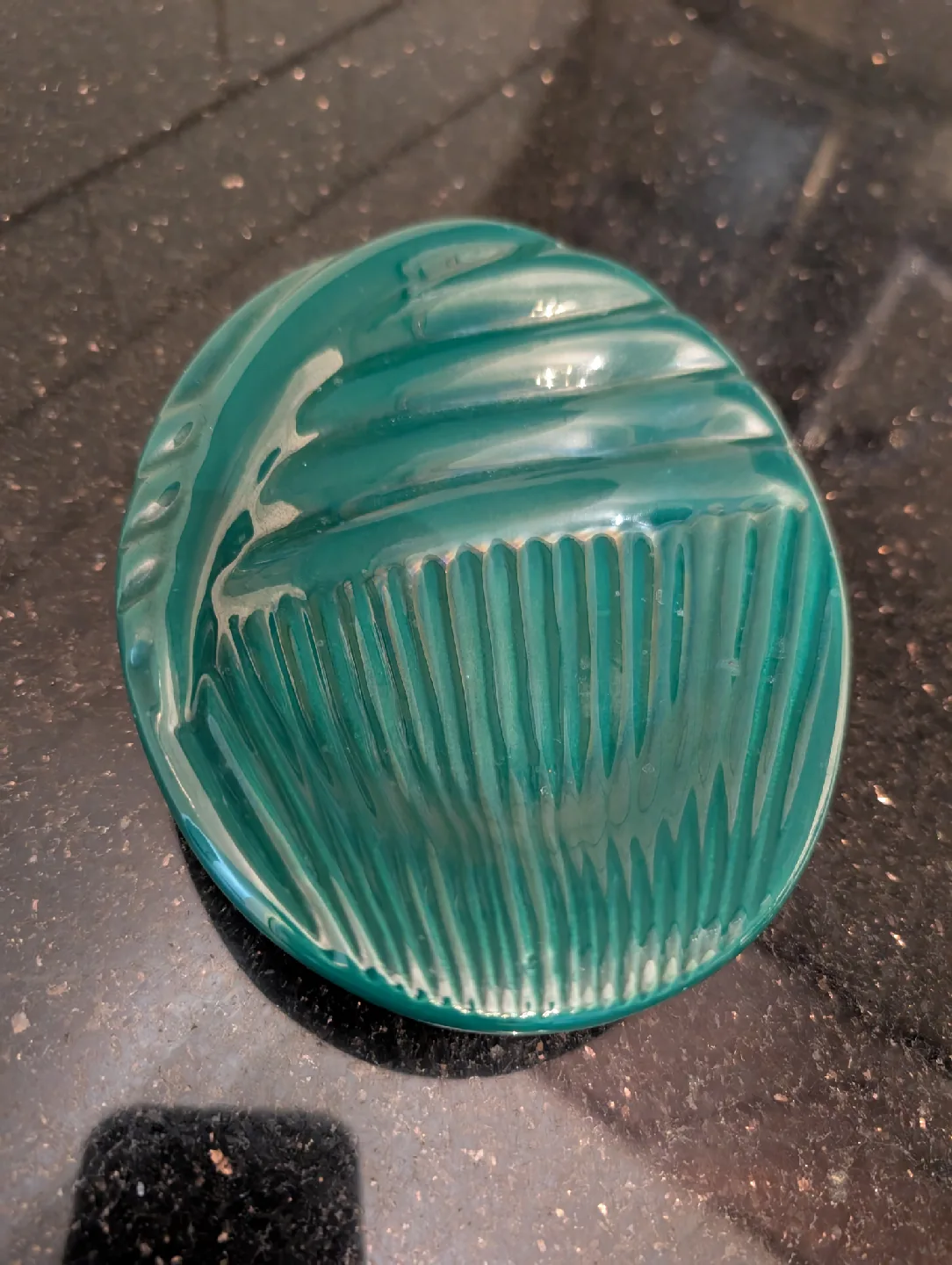 Green Decorative Dish thumbnail