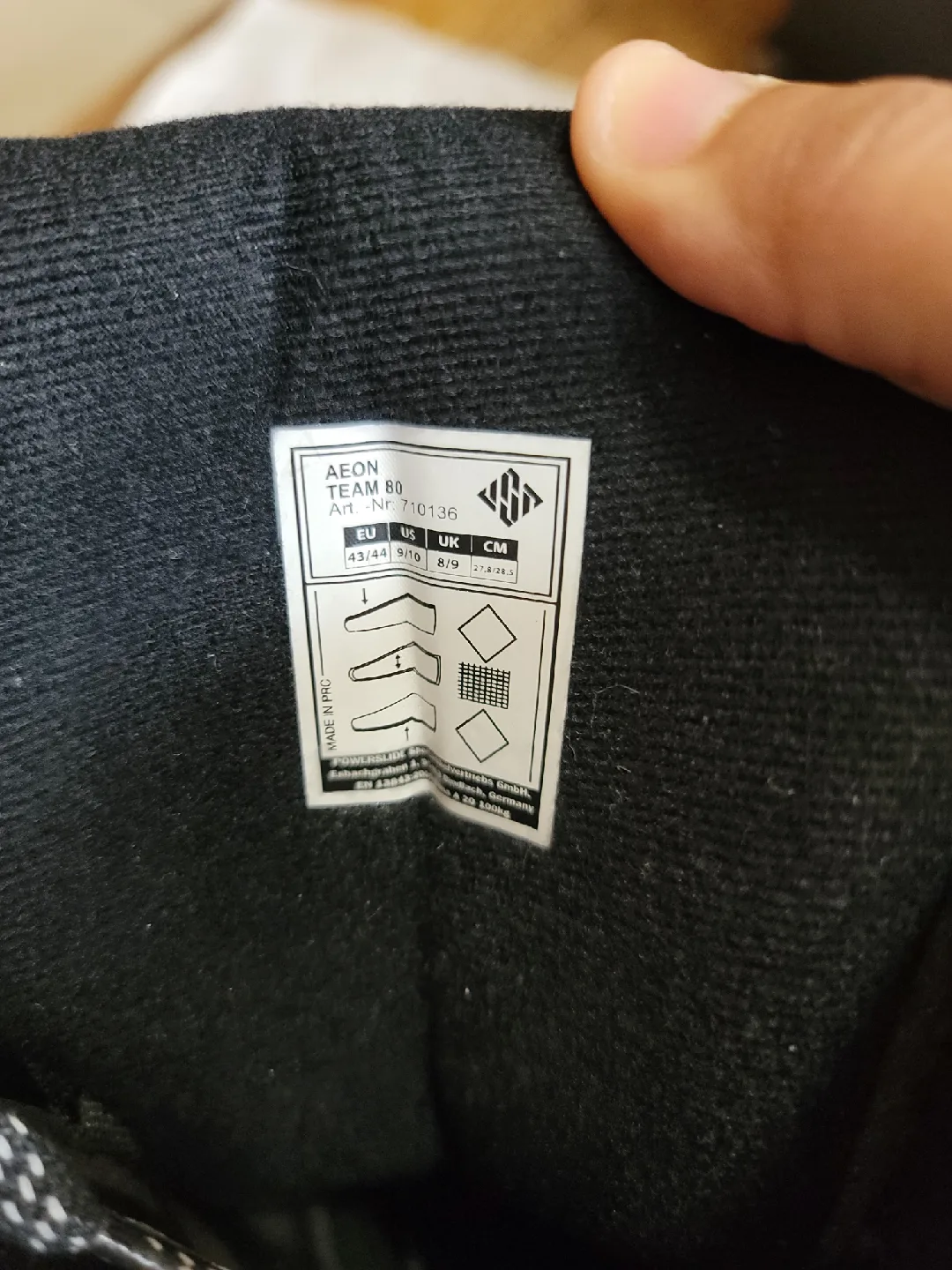 Size 9/10 US - USD Aeon 80 Team Aggressive Skates image indicator(8)