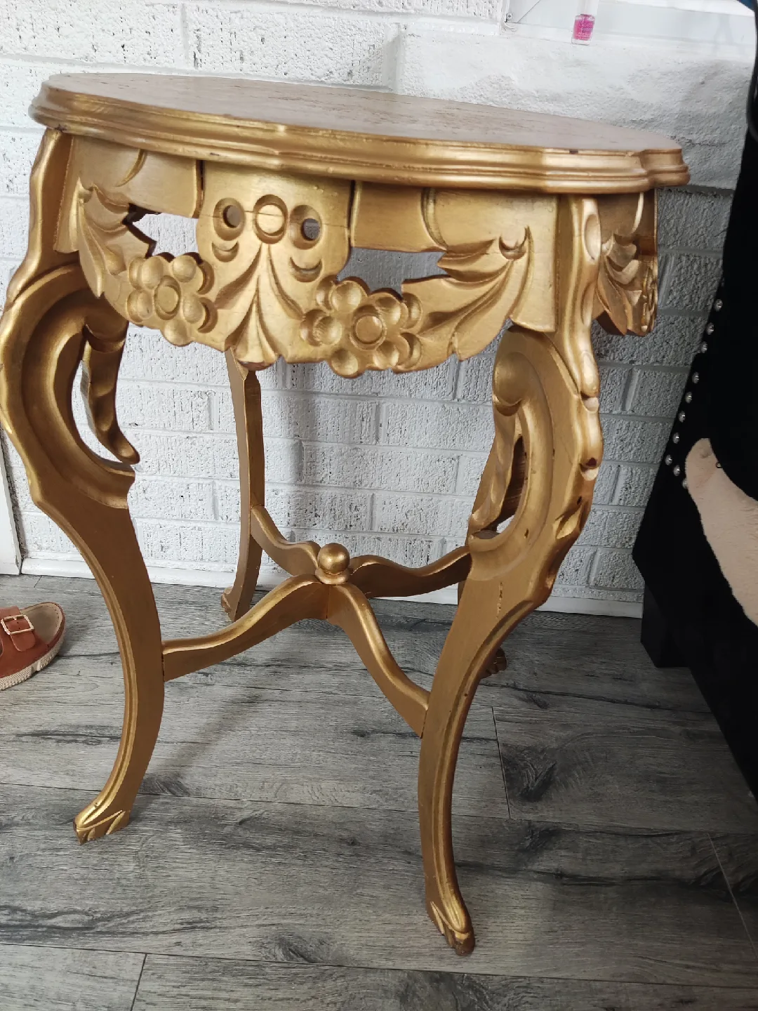 Gold Accent Table thumbnail