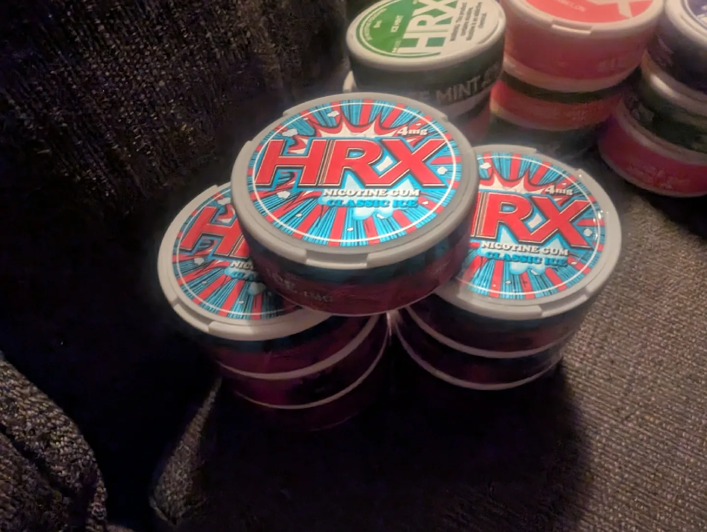 HRX Nicotine Gum and Pouches image indicator(2)