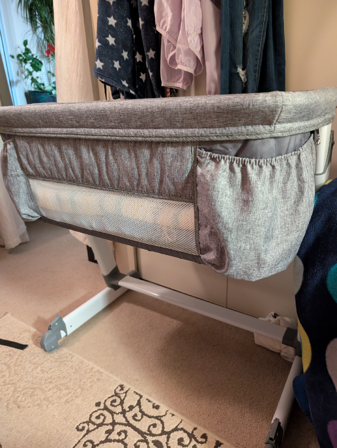 Delta Children Sweet Beginnings Bassinet - photo 2