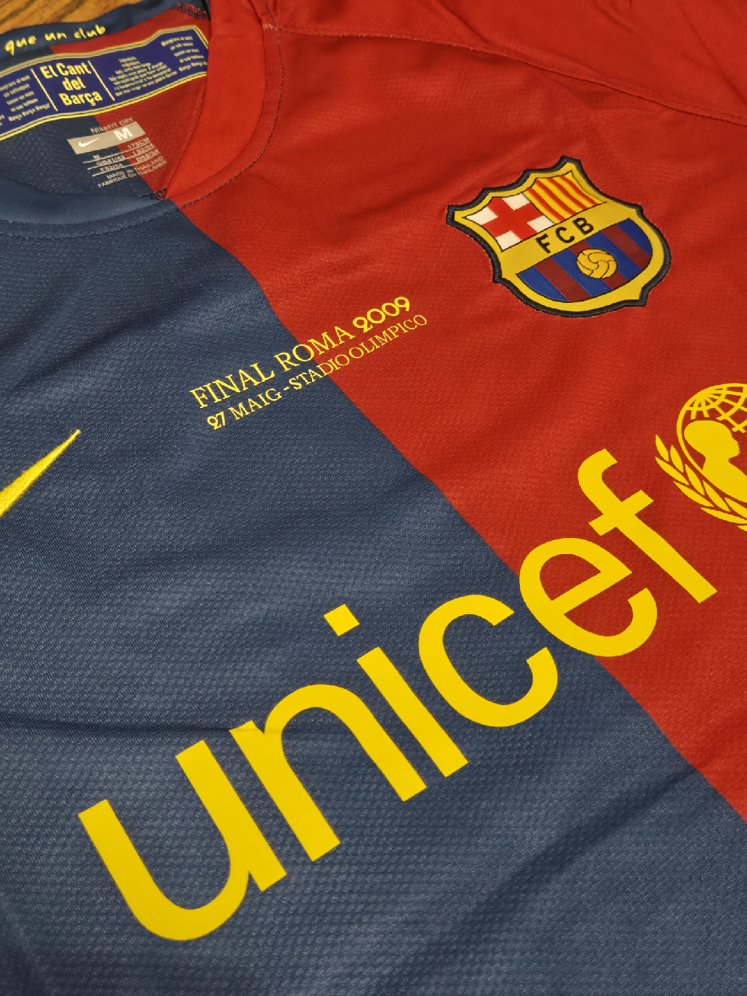 Nike FC Barcelona 2009 Messi Jersey - Size M and LG - photo 2