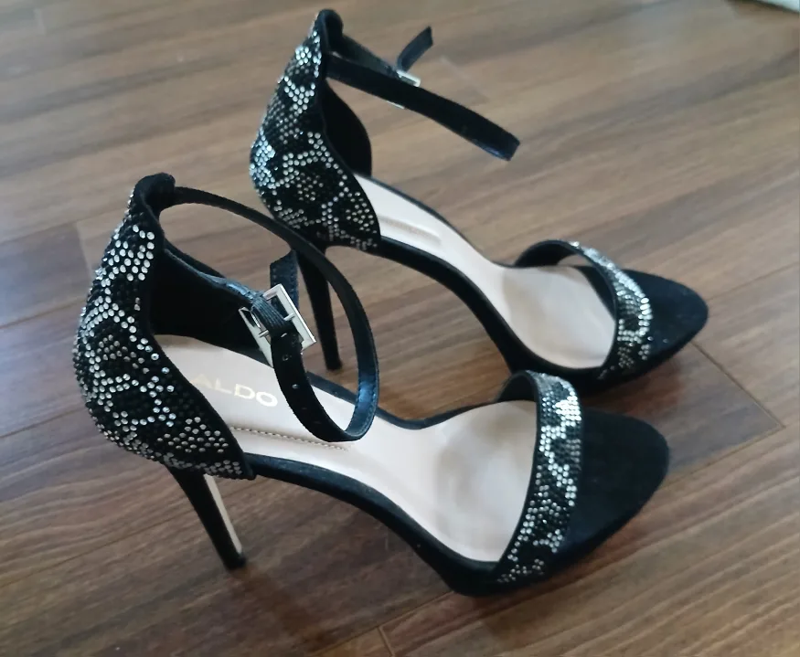ALDO Black Heels image indicator(2)
