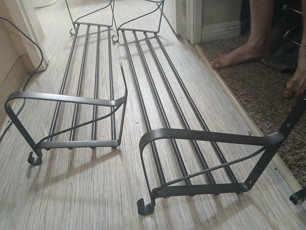 Set of 2 Metal Racks