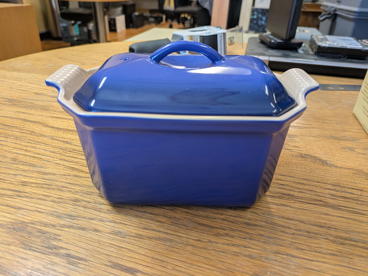 Le Creuset terrine dish with press