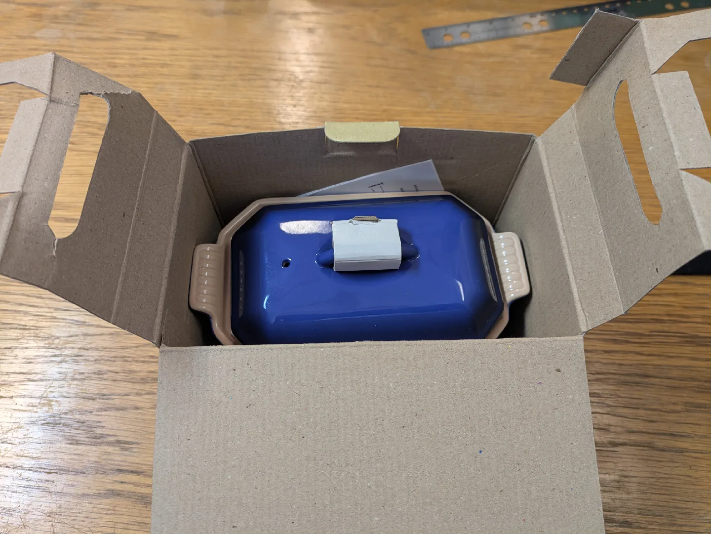 Le Creuset terrine dish with press image indicator(3)