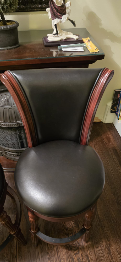 Swivel Solid Wood Bar Stool