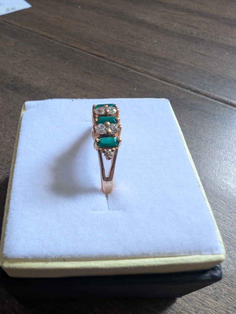 Brand New Green Cubic Zirconia Ring For Sale - photo 4