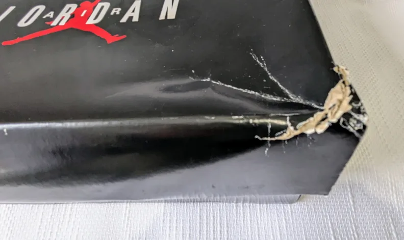 Air Jordan 9 Retro Black/Citrus image indicator(8)