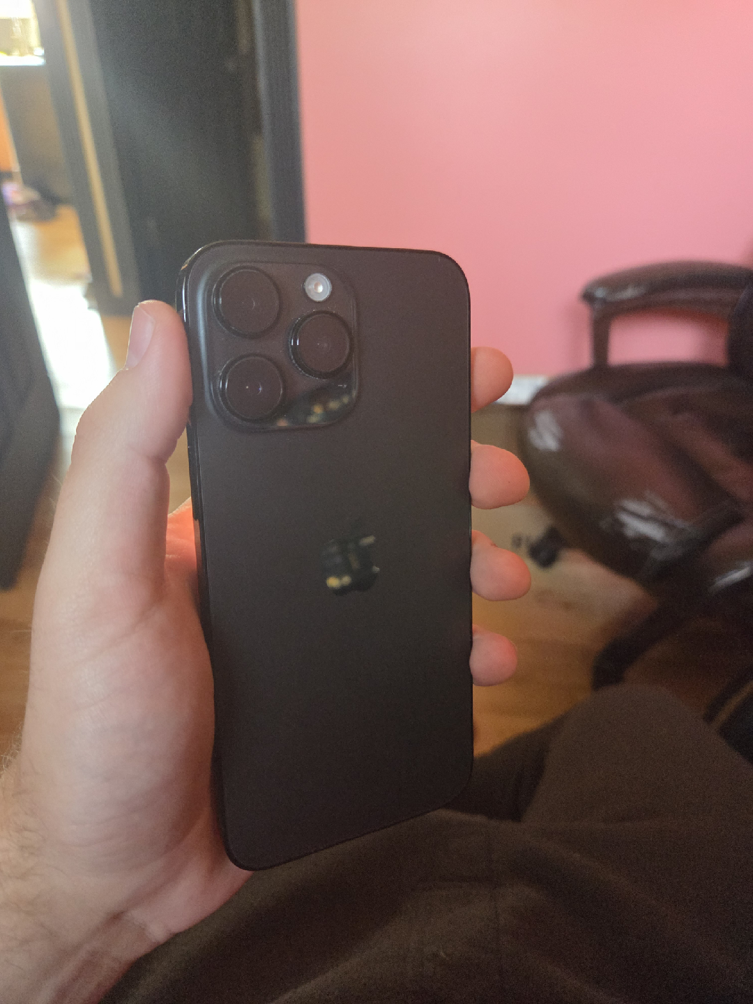 iPhone 14 Pro max - photo 2