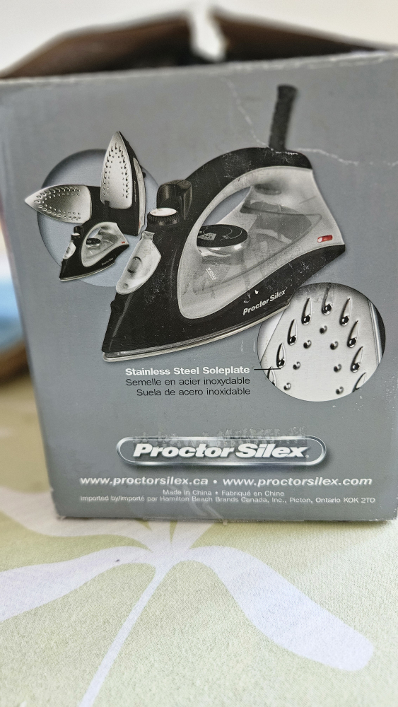 Proctor Silex Durable Iron - Like New! - photo 3