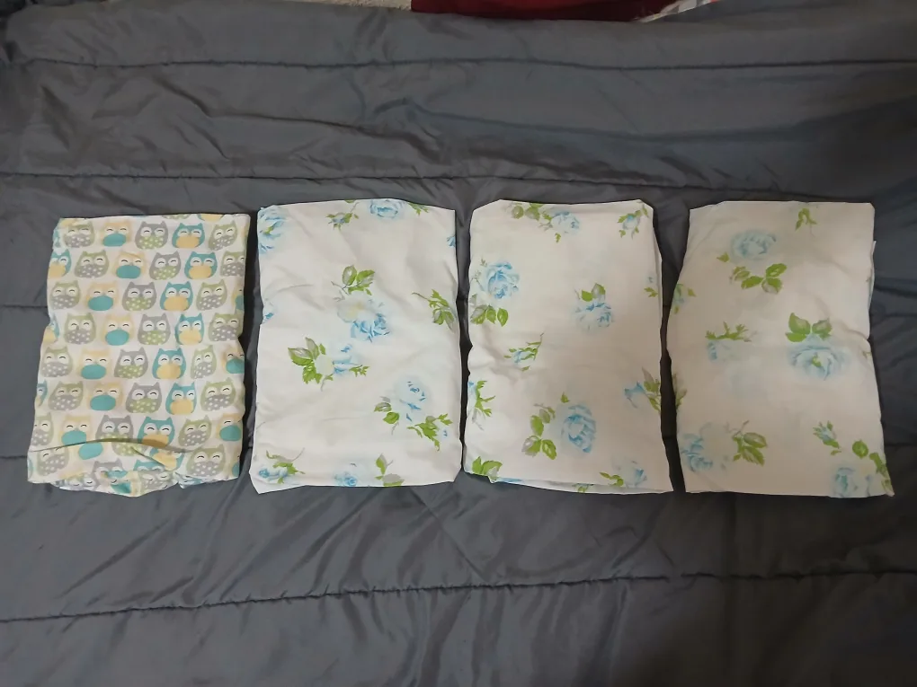 Baby bedding and linens thumbnail