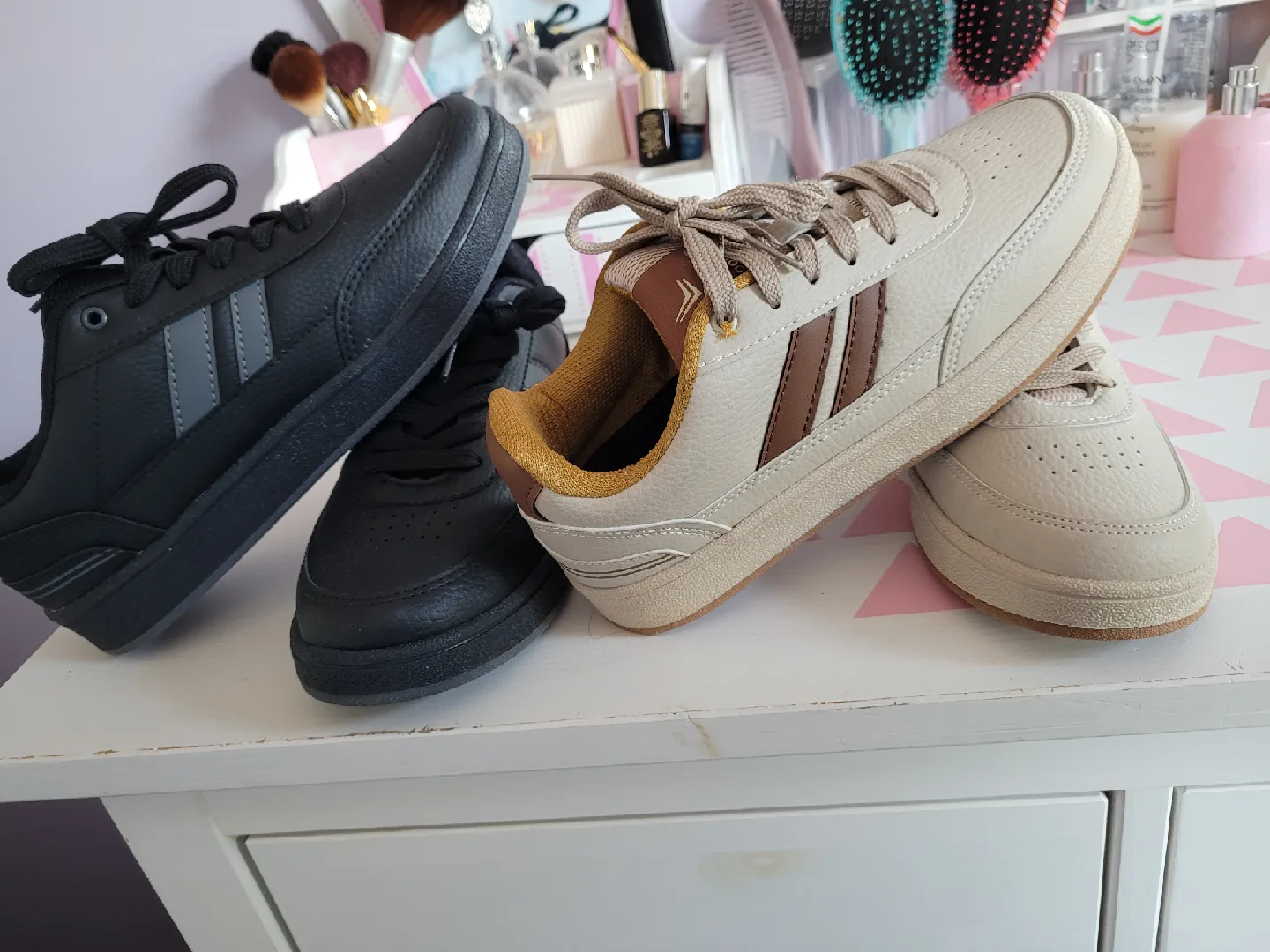 Ladies Sneakers - Black & grey size 10 Beige & brown size 6 thumbnail