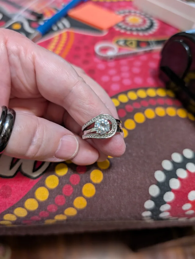 Hammered Illusion Necklace & Earring Gift Set plus extras image indicator(4)