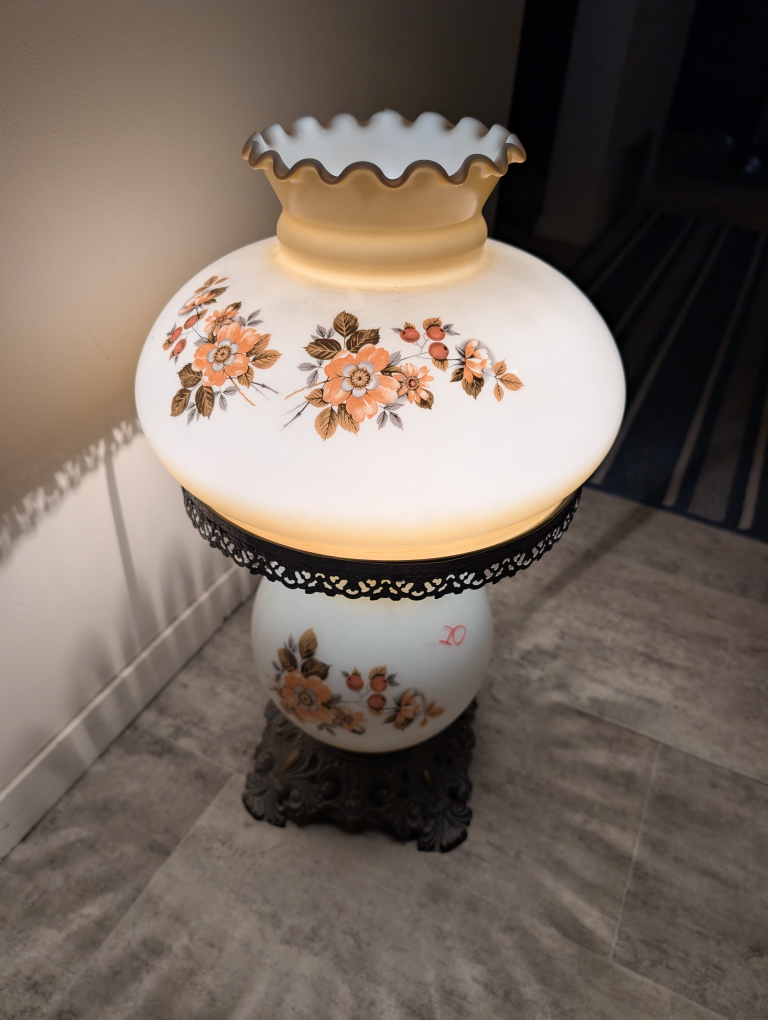 Vintage Floral Accent Lamp - photo 3