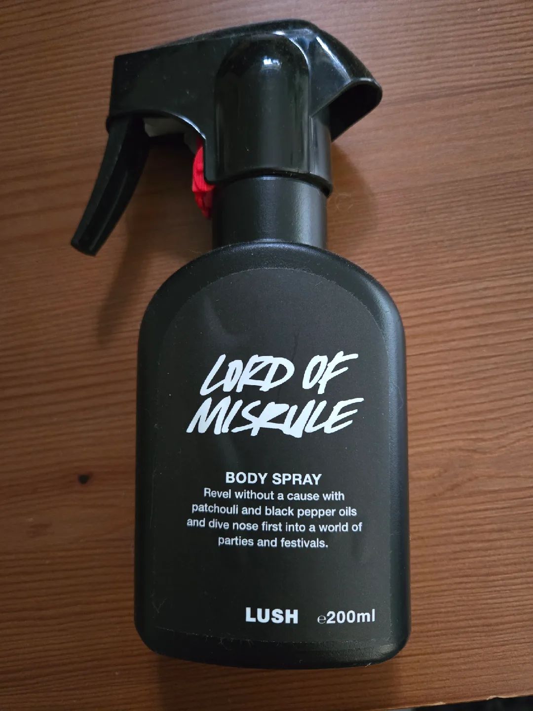 Lush Lord of Misrule Body Spray 200ml image indicator(2)