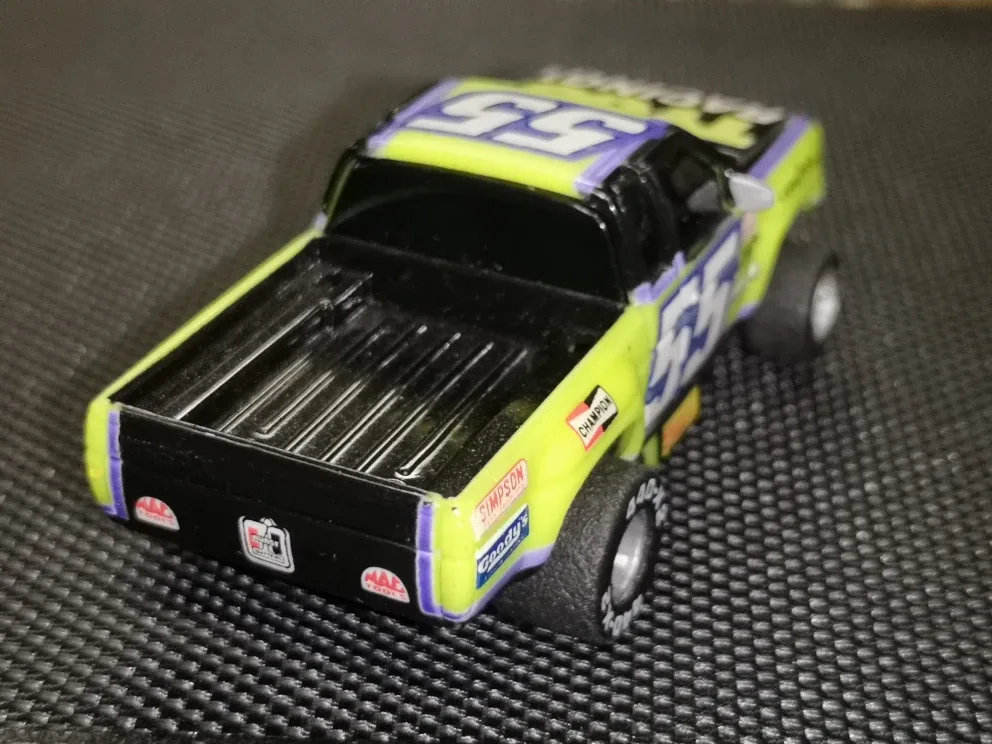 TYCO RC Nissan Magnum 440-X2 Narrow Body Slot Car image indicator(6)