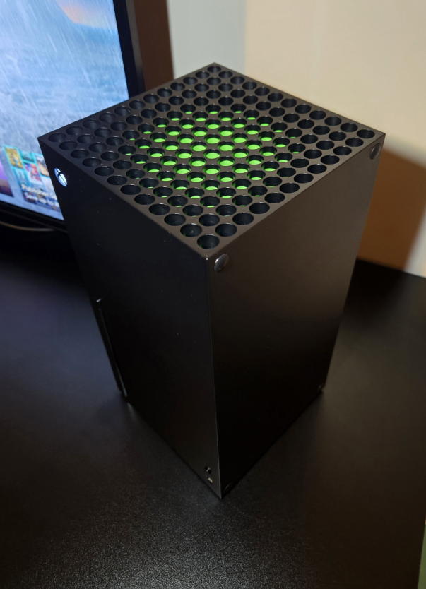 Xbox Series X 1TB / CLEAN + READY TO PLAY